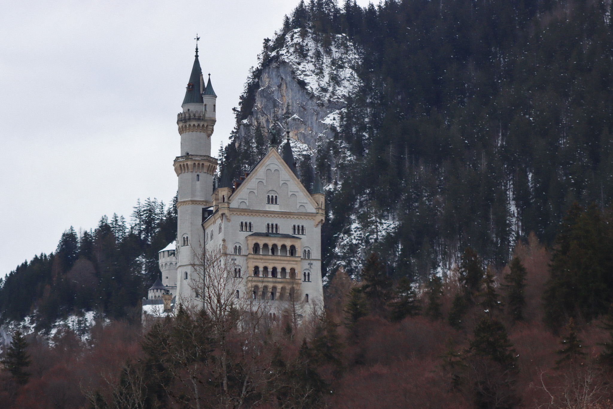 Neuschwanstein Castle – A Fairytale Flashback in a Winter Wonderland